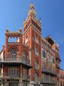 La Giralda de Badajoz, la ciudad natal de la cantante Rosa Morena.