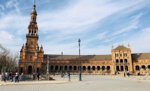 Plaza de España en el parque de María Luisa de Sevilla, la ciudad natal de Juanita Reina.