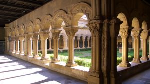 Claustro románico de la catedral de Tudela.