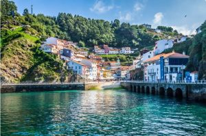 El pueblo asturiano de Cudillero.
