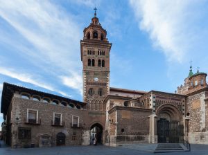 La Catedral de Santa María en Teruel, en una imagen usada para ilustrar una canción interpretada por la Tuna de Ingenieros de Zaragoza.