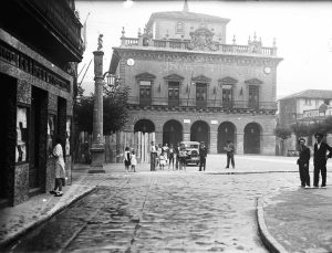 Ayuntamiento de Irún en los años 30.