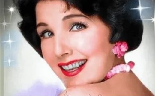 La cantante y actriz argentina Libertad Lamarque en una imagen usada para ilustrar la letra de la canción titulada La paloma.