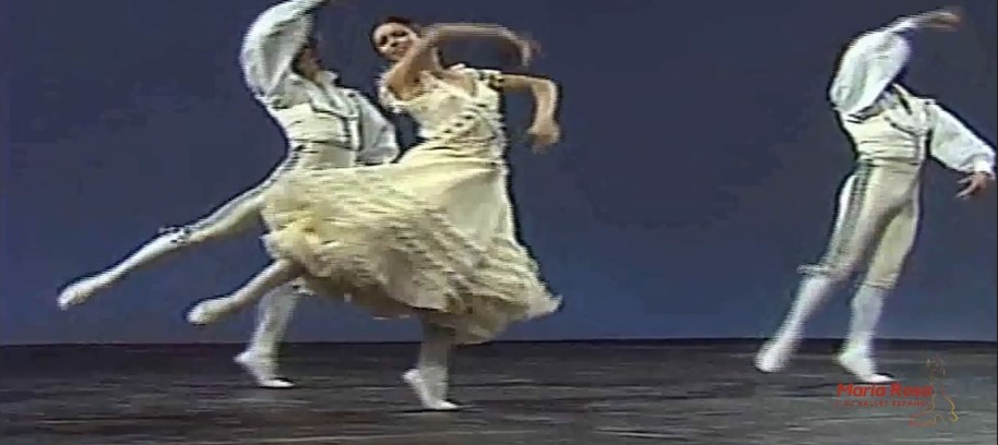 Coreografía basada en la serie de Isaac Albéniz titulada Recuerdos de viaje.