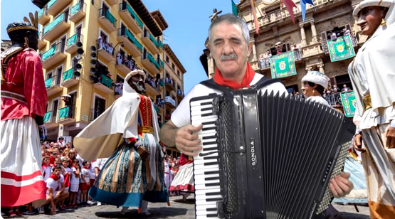 El acordeonista navarro Marcos Sáenz de Pipaón.