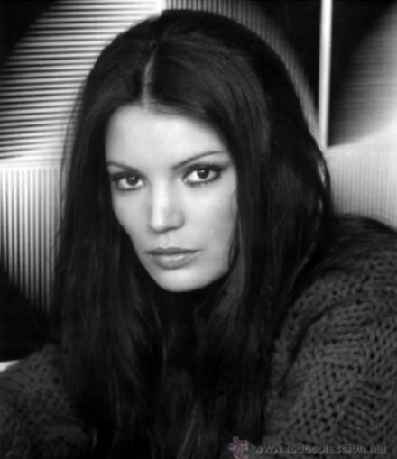 La cantante andaluza María José Cantudo, intérprete de una canción titulada “A quién vas a engañar”.